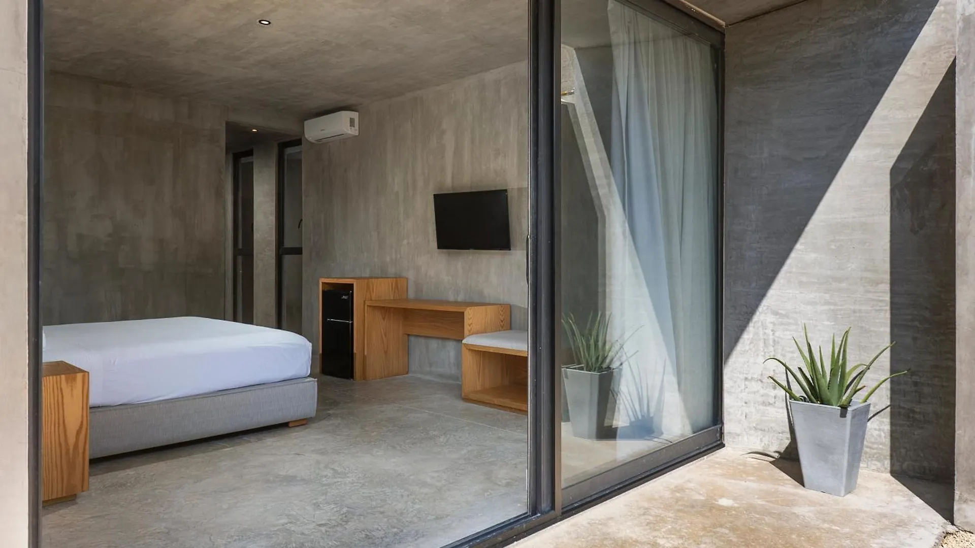Soham 44, Fabulous Villa For 19 Guests In Playa Del Carmen Mexico
